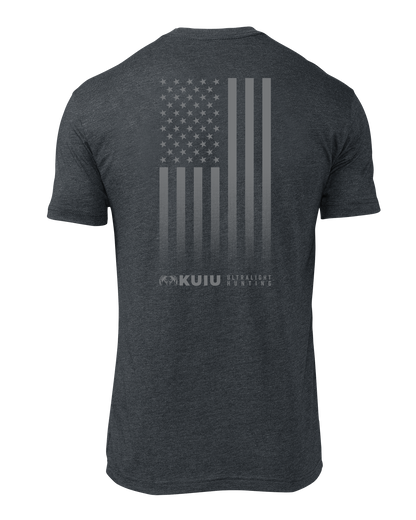 KUIU Vertical Flag Logo T-Shirt | Military Green