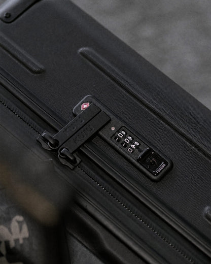Hardline Spinner Carry-On | Black