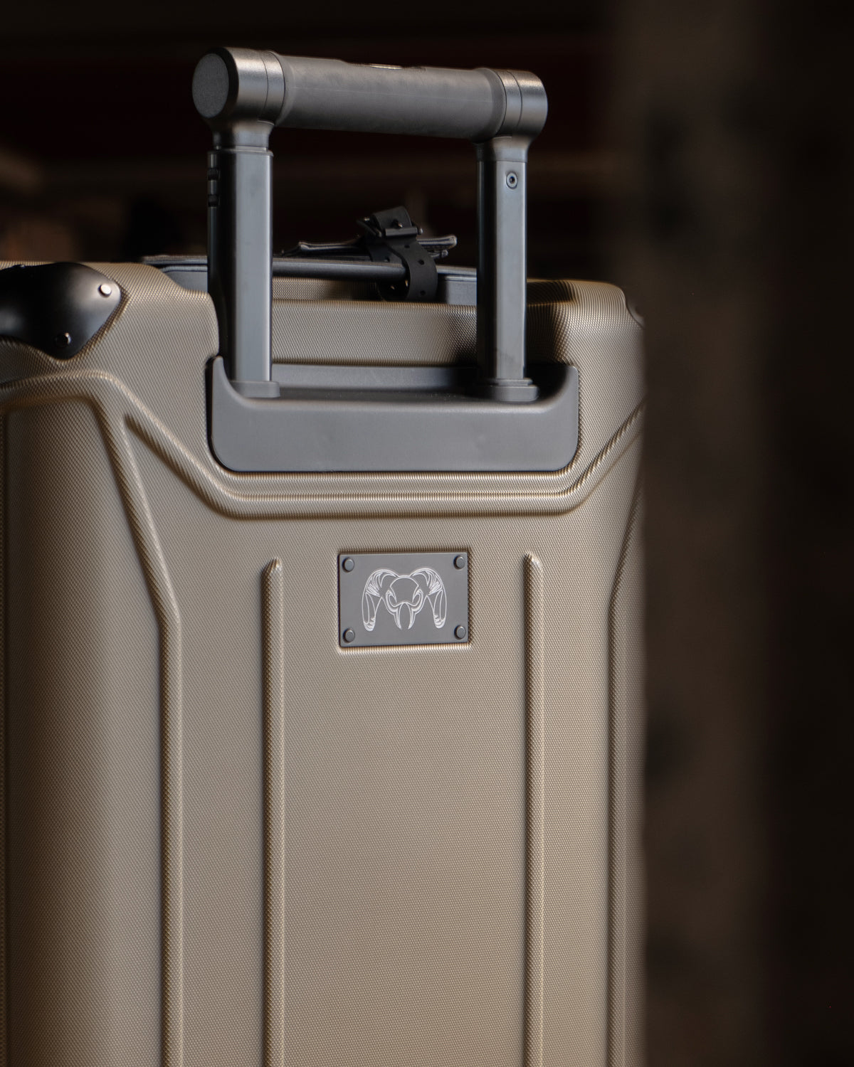 Hardline Spinner Carry-On | Black