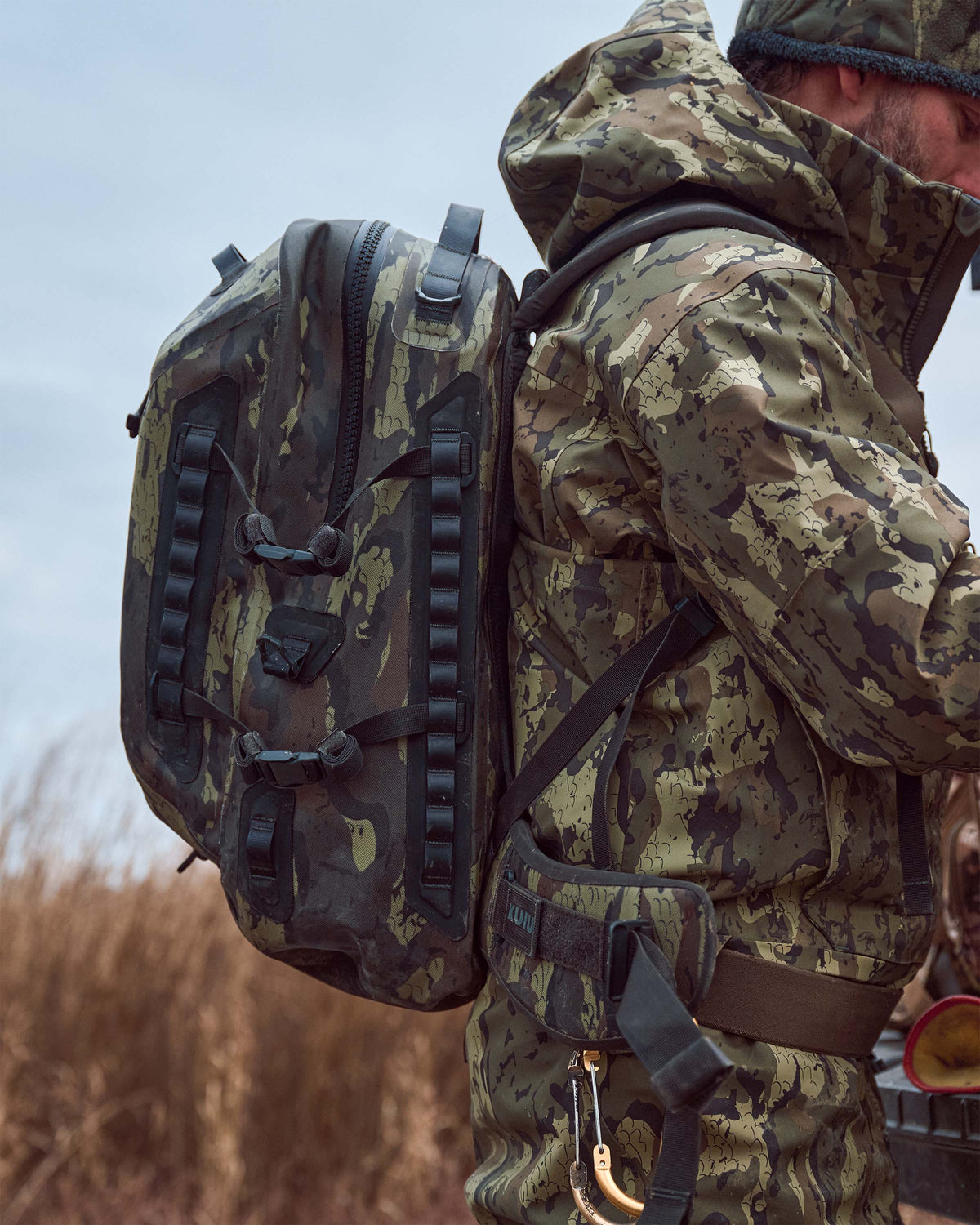 DeltaStorm 2200 Submersible Backpack | Valo