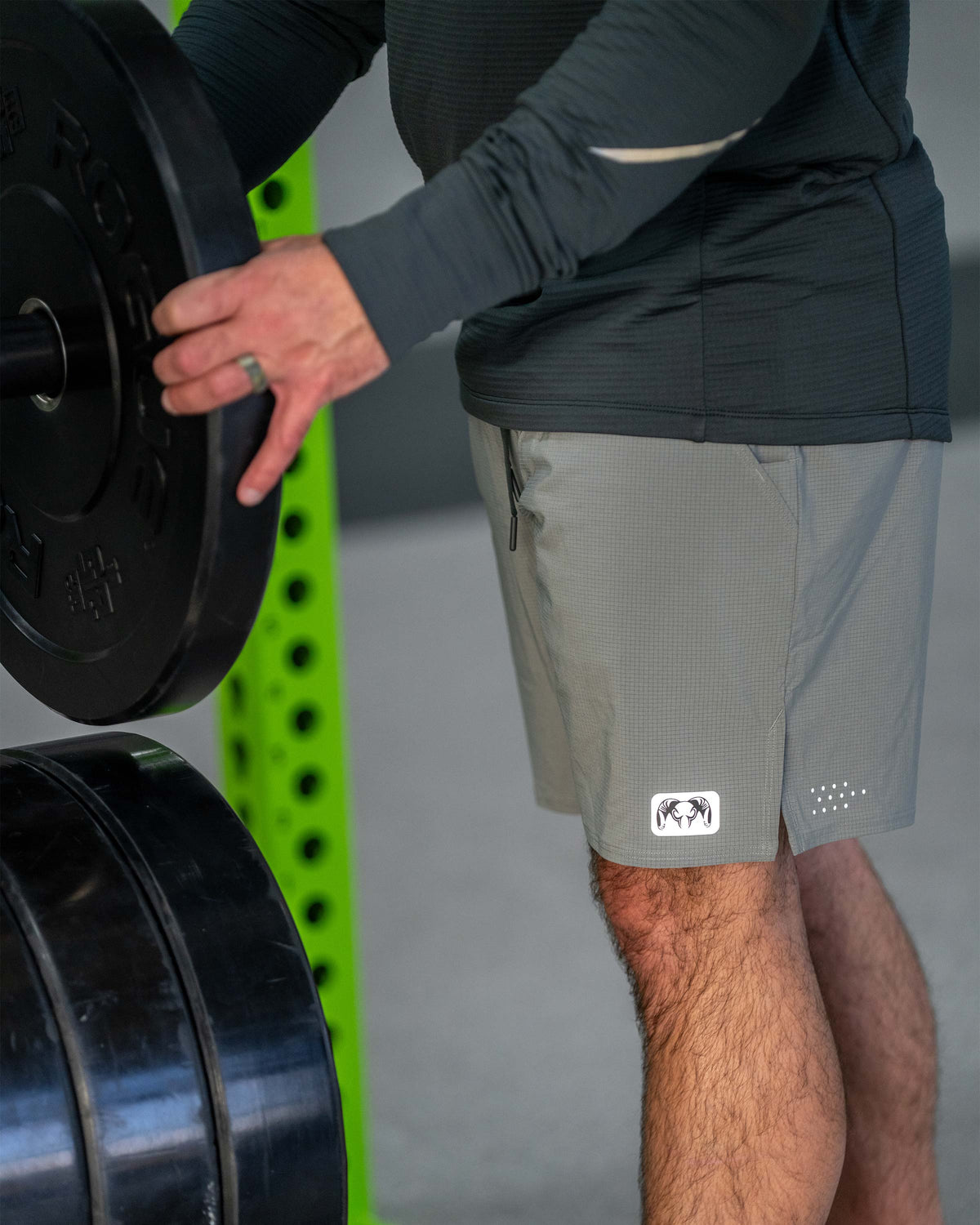 EnduroTrainer 7″ Short | Dark Iron Tonal