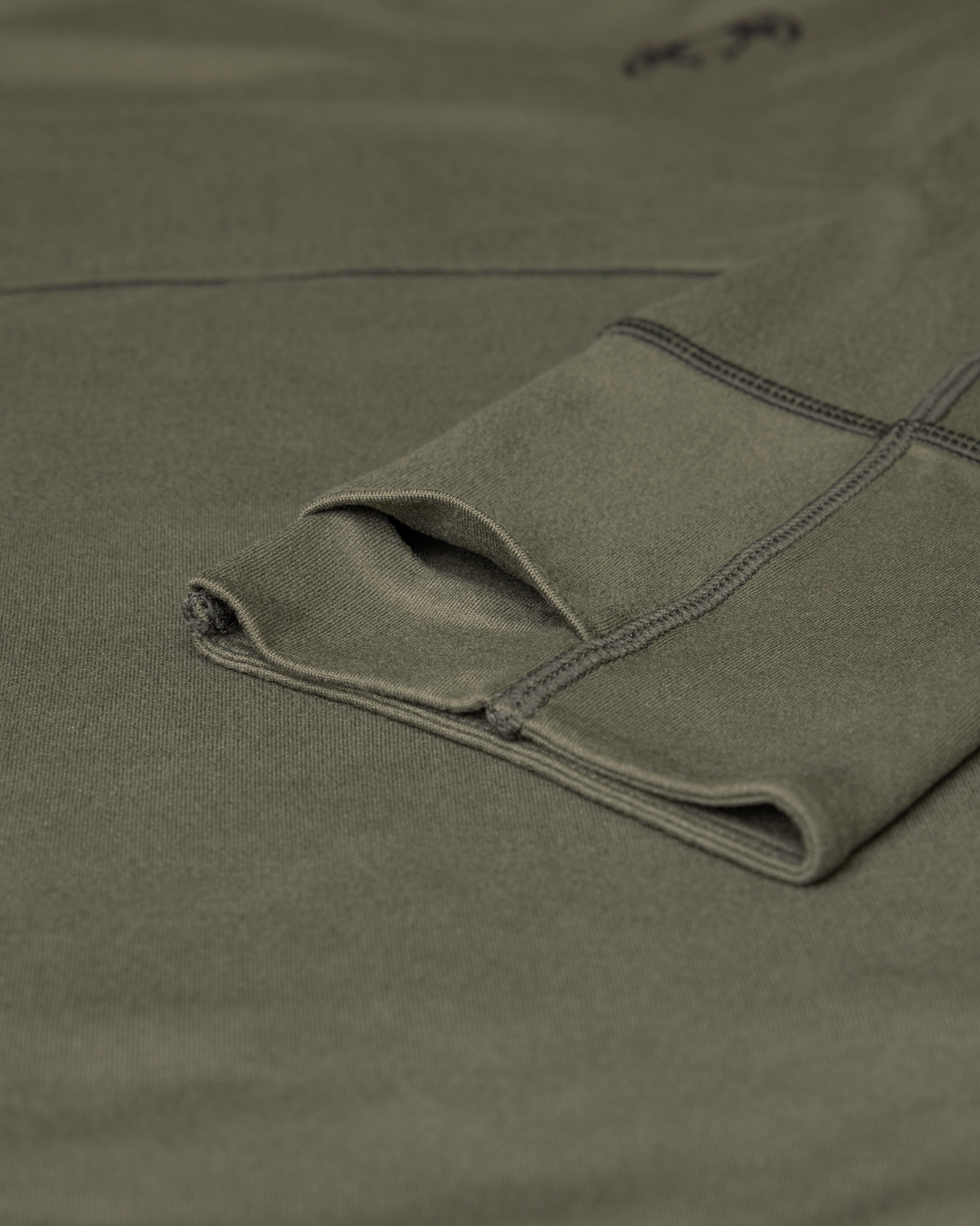 Vital PRO Hybrid Insulated Crew | Asphalt